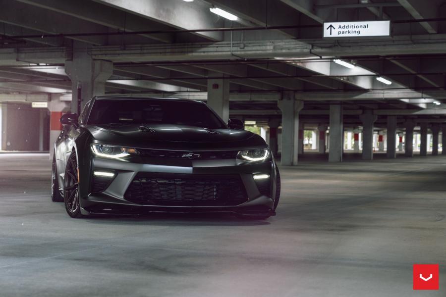  Chevrolet Camaro on Vossen Wheels (HF-3) 2019 года  (фото 8 из 16)